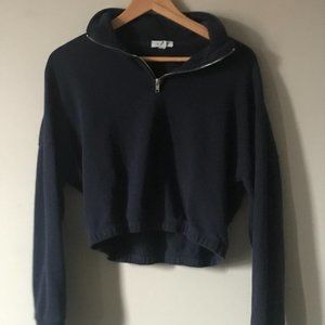 Navy copped sweatshirt